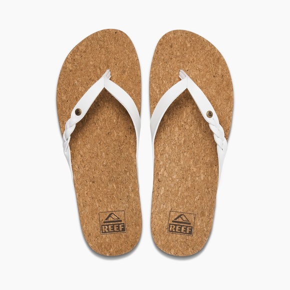 NWT Reef Cushion Court Twist Sandals – White Vegan Leather Size 7 🤍 - Picture 1 of 8